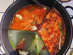 -巴卤社老火锅(财富店)