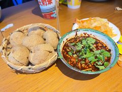 -包整·丝娃娃(一览甲秀楼风景店)