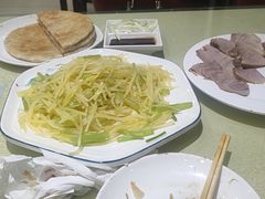 -李连贵熏肉大饼(兴工街店)
