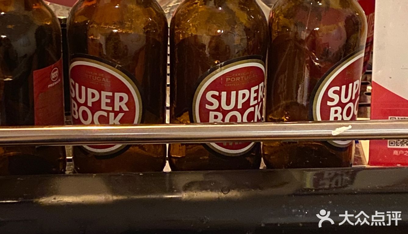 小巷里的新发现！氛围感咖啡店☕️转角咖啡