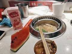 -龍歌自助小火锅(市南金茂湾店)