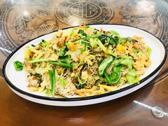 闽南特色炒米粉-友强·23年特色海鲜大排档(厦门店)