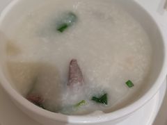 枸杞叶猪润粥-喜宴又一村·粤菜·茶点·海鲜(壹方天地店)