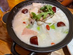 浓汤鱼片肥牛汤锅-良木缘咖啡西餐(新城市广场店)