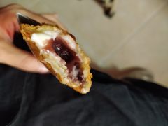 红豆双皮奶风味双馅派-麦当劳(佛山流行前线店)