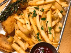 主厨特选美式风味炸鸡翅配薯条-MIKAKU(万达广场上海宝山店)