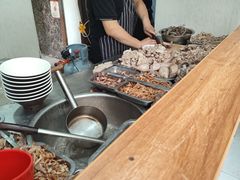 -岳记羊肠馆(陵园小区店)