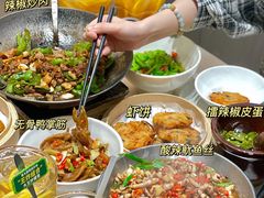 -费大厨辣椒炒肉(黄兴中心广场店)