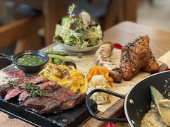 -Mark&Mars Restaurant