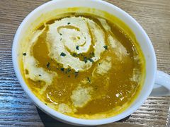 南瓜汤-HELLO 27 意面·沙拉·帕尼尼