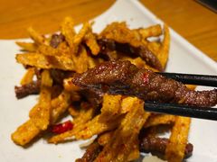 牛干巴炒藕条-云海肴·云南小炒·汽锅鸡(天津国金汇店)