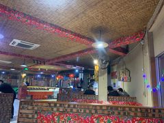 大堂-地主大院铁锅炖(创业街店)