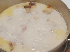 -洪氏嗨捞·猪肚鸡火锅(阳光天地店)