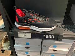 -NIKE上海青浦优选体验店