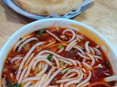 -魏旺湖北正宗牛肉面(硚口公园店)