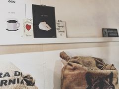 -red donkey coffee