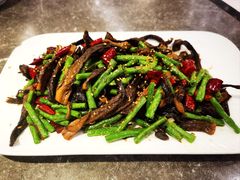 干煸豆角鹿茸菌-闫府私房菜·百年鲁菜(恒隆店)