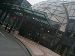 -上海滴水湖皇冠假日酒店