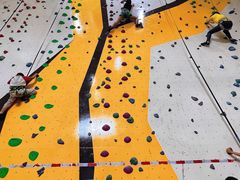 -问山MountQuest攀岩馆