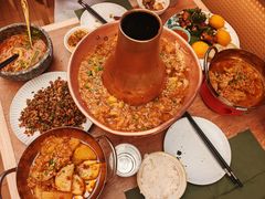 土司铜锅油焖鸡-浩海火燒雲傣家菜(芮欧百货店)