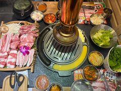 -GOGIYA·咕叽吖韩国传统烤肉店(东方新天地店)