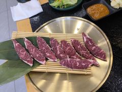 -臻牛烤肉
