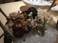 -余欢领鲜火锅(新街口店)
