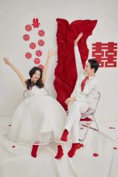 -喜爱高定婚纱摄影