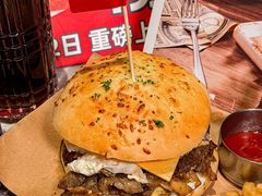 -必胜客(东大桥店)