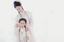 点击看大图 -盘子女人坊古装写真摄影(厦门总店)