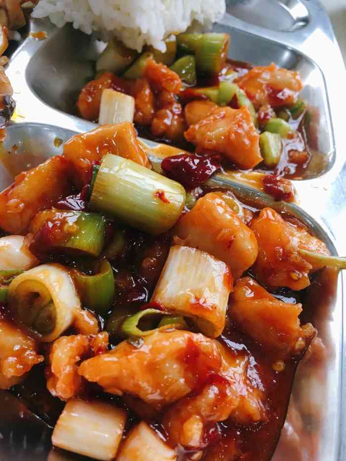 北京联合大学本部食堂-"去办活动吃的,食堂有好几层,买酸辣粉混沌.
