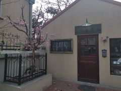 -荒岛书店(黄县路店)