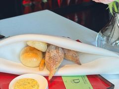 -弦月窗LUNETTE BY AMANDA(复兴路店)