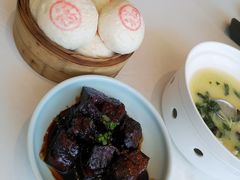 土猪肉配红印馒头-香浙汇(望京店)