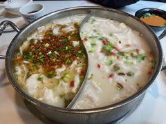 酸菜黑鱼鸳鸯小锅-德林酸菜鱼火锅(南丹店)