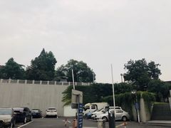 -尚城·利星停车场