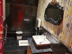 -UK派对KTV(日月广场店)