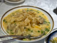 鸳鸯海鲜滑蛋河粉-同乐轩