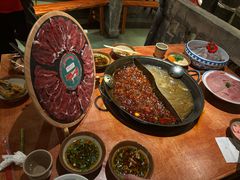 -周小明火锅(黑金冠社区店)