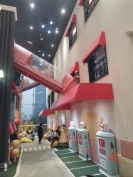 -奈尔宝·儿童乐园·亲子餐厅(华采天地店)