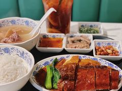 烧鹅拼油鸡饭-裕.鹅庄