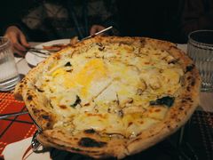 黑松露温泉蛋披萨-Primo·丽莫意大利窑烤披萨