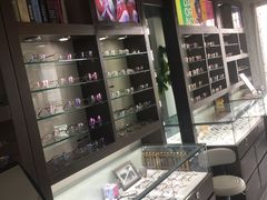 -视野联行眼镜蔡司·依视路官方授权店(顺城店)