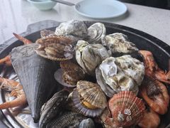 老灶蒸汽海鲜锅-巧克力渔家.小船海鲜胶东菜(万平口店)