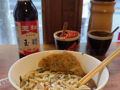 -矮子粉店1985·长沙米粉(湘春路店)