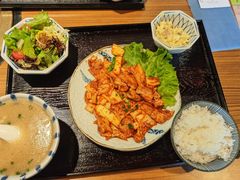 -炼火烤肉店