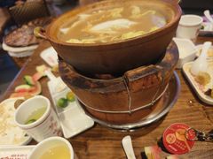 -阿润打边炉·鲜切鸡煲(华漕店)