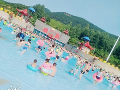 -汤山欢乐水世界