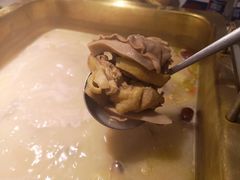 -尚尚仙·酸汤猪手·猪肚鸡火锅(华联万柳购物中心店)