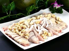 -东椰·海南椰子鸡火锅(朝阳门店)